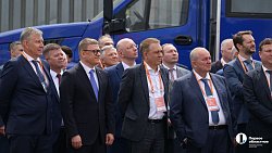 Алексей Текслер открыл новый сборочный корпус автозавода «Урал»