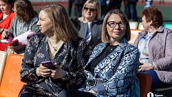 В школах Челябинской области прозвучали последние звонки