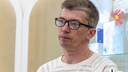 Челябинцам показали первый в России кукольный спектакль «Зойкина квартира»