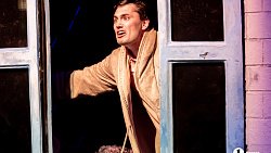 Челябинцам показали первый в России кукольный спектакль «Зойкина квартира»