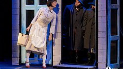 Челябинцам показали первый в России кукольный спектакль «Зойкина квартира»