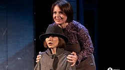 Челябинцам показали первый в России кукольный спектакль «Зойкина квартира»