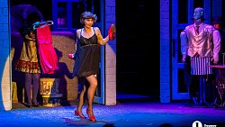 Челябинцам показали первый в России кукольный спектакль «Зойкина квартира»