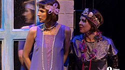 Челябинцам показали первый в России кукольный спектакль «Зойкина квартира»