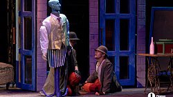 Челябинцам показали первый в России кукольный спектакль «Зойкина квартира»