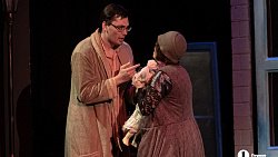 Челябинцам показали первый в России кукольный спектакль «Зойкина квартира»