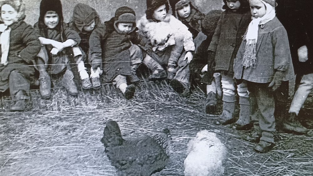 Дед Мороз в годы войны приносил челябинским детям шоколадные бомбы с игрушками