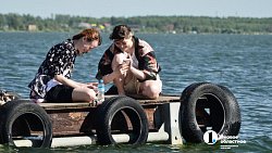 С наступлением теплых дней челябинцы потянулись на пляжи