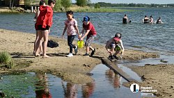 С наступлением теплых дней челябинцы потянулись на пляжи