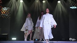 «Сочетание гламура и гадости»: какую одежду делают молодые дизайнеры из Челябинска