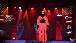 «Сочетание гламура и гадости»: какую одежду делают молодые дизайнеры из Челябинска