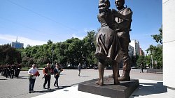 Артем Жога и Алексей Текслер почтили память тыловиков и павших защитников Отечества в Челябинске