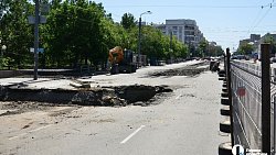 Центр Челябинска «утонул» в перекрытиях дорог