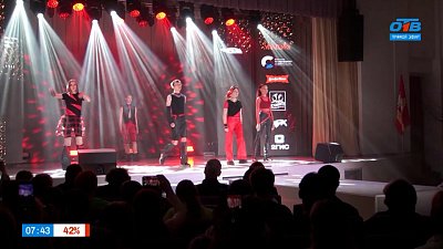 Молодые дизайнеры Южного Урала представили свои коллекции в сюжете «Модный цех»