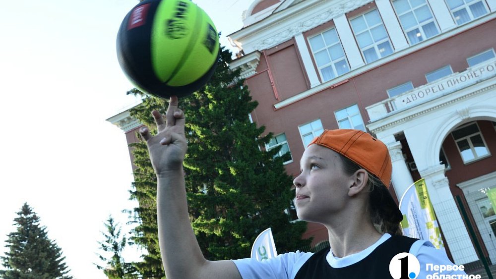 В Челябинске разыграли награды «Минибаскета» среди трех тысяч школьников