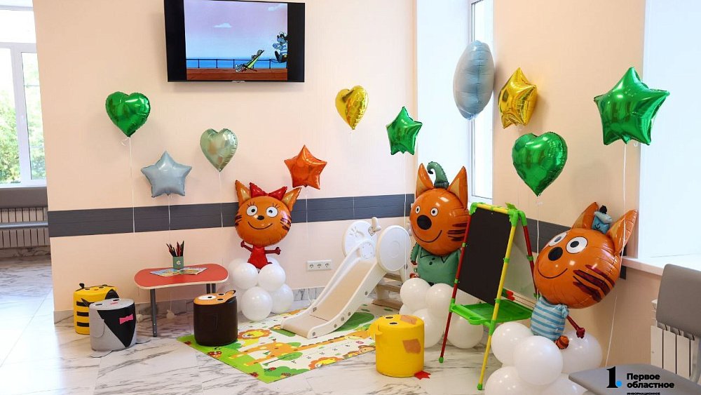 В Еманжелинске после капремонта открывается детская поликлиника