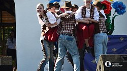 Полиция поздравила челябинских ребятишек с Днем защиты детей