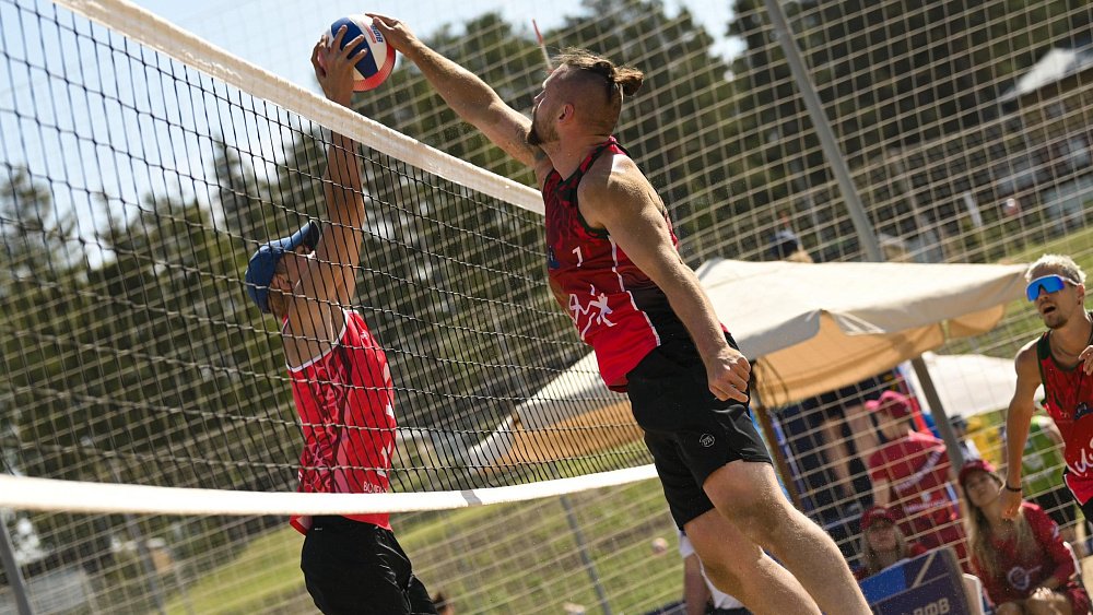 «Пляжные» волейболисты сразятся за победу на этапе чемпионата России в Магнитогорске