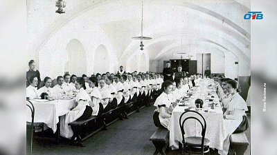 В России предложили возродить институт благородных девиц