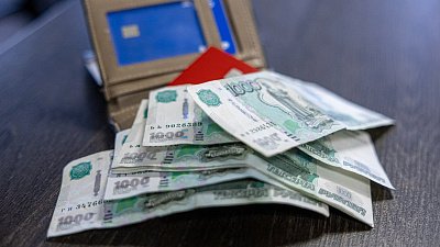 В Челябинской области поднимется заработная плата еще на 6%