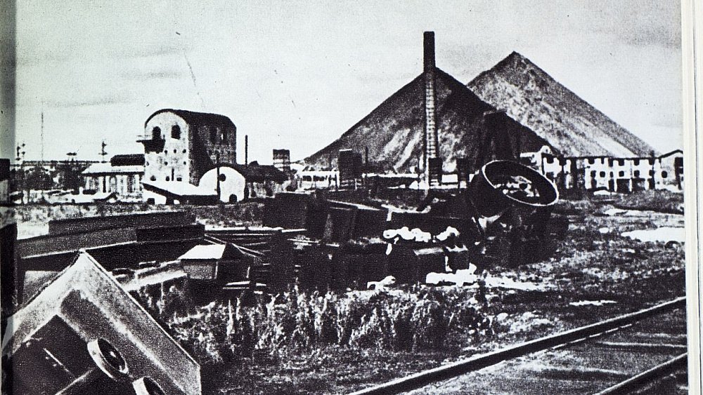 Челябинская область восстанавливала Донбасс после освобождения от немецких захватчиков