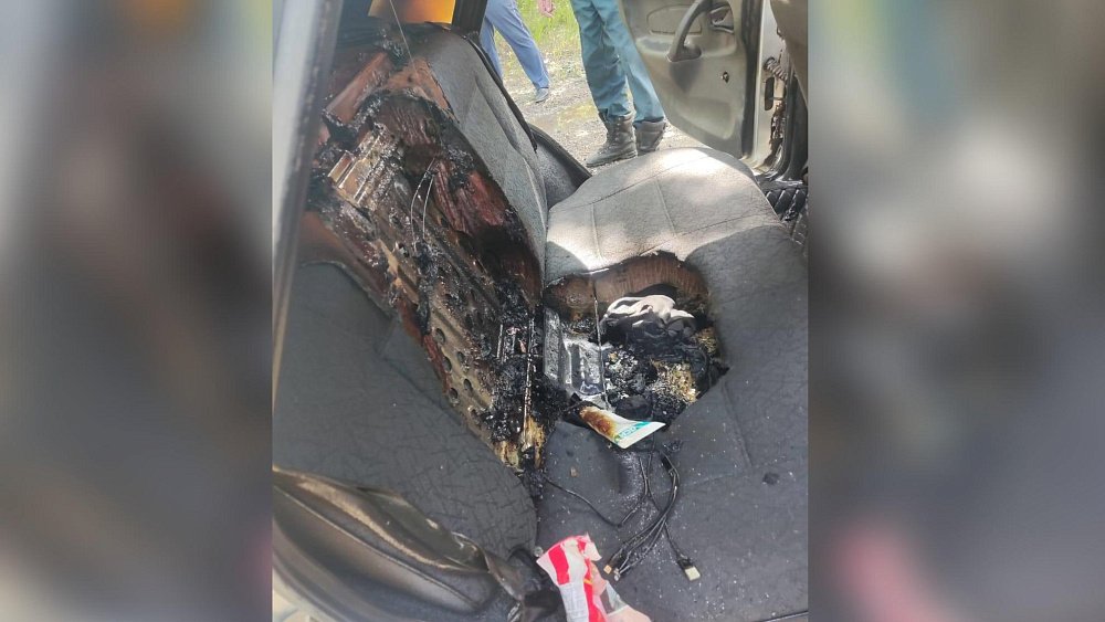 В Челябинске ноутбук поджег машину