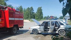 В Челябинске ноутбук поджег машину