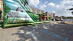 В Ленинском районе Челябинска закрыли опасные аттракционы