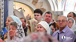 Челябинцы выстроились в очередь к мощам святителя Тихона