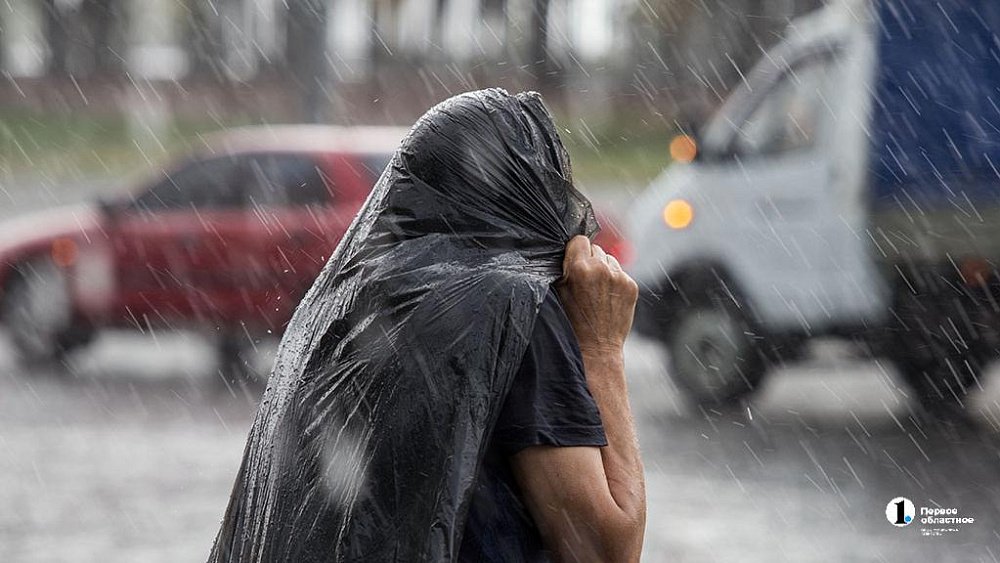 Ливни с крупным градом и штормовым ветром надвигаются на Челябинскую область
