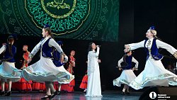 Алексей Текслер наградил выдающихся южноуральцев в День России