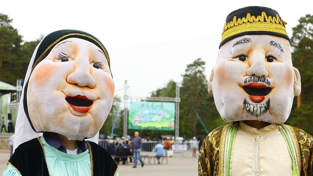 Гости Сабантуя в Магнитогорске вышьют тюбетейку диаметром около четырех метров