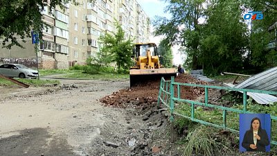 В Челябинске проверят деревья на аварийность