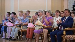 Лучшие медики Челябинской области получили награды от губернатора