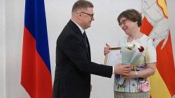 Лучшие медики Челябинской области получили награды от губернатора