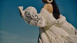 Дизайнер Алена Ахмадуллина провела съемку новой коллекции в Челябинской области