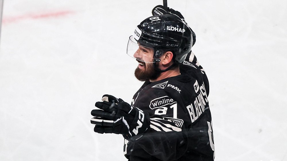 Хоккеист «Трактора» Артем Блажиевский перешел в омский «Авангард»