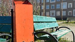 Челябинцы пожаловались на аварийную детскую площадку на Северо‑Западе