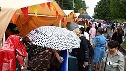 На челябинском Сабантуе ели чак‑чак, боролись на поясах и чествовали победителей