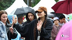 На челябинском Сабантуе ели чак‑чак, боролись на поясах и чествовали победителей