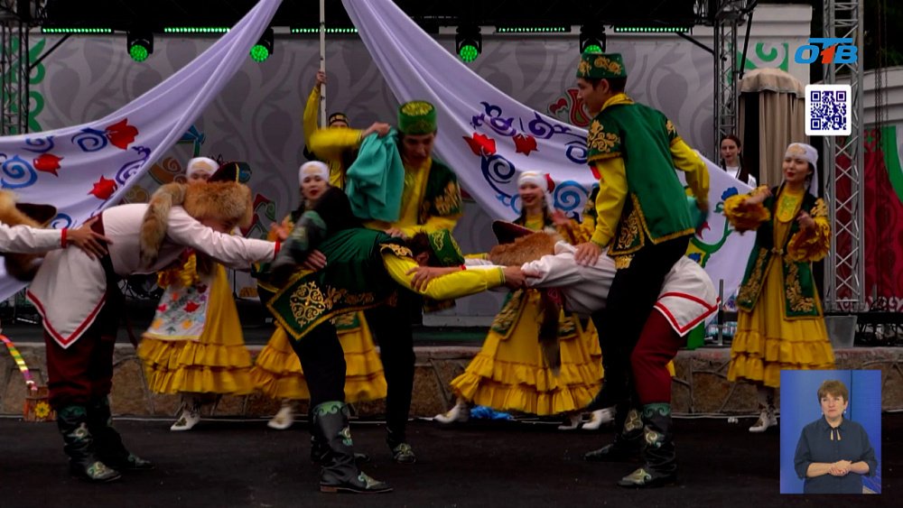 Чак-чак, баурсаки и кумыс