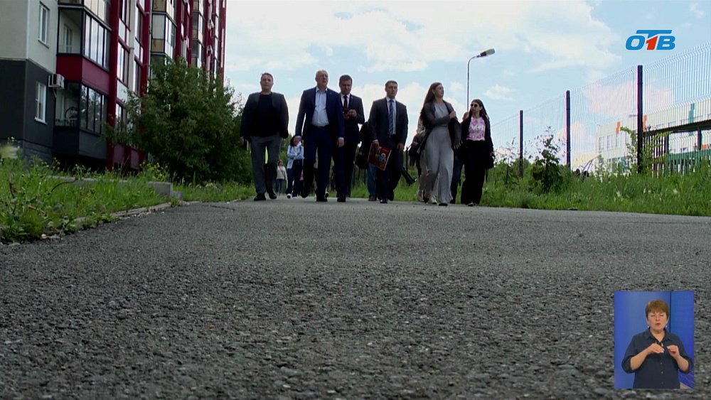 Депутаты Челябинской гордумы посетили посёлок Западный