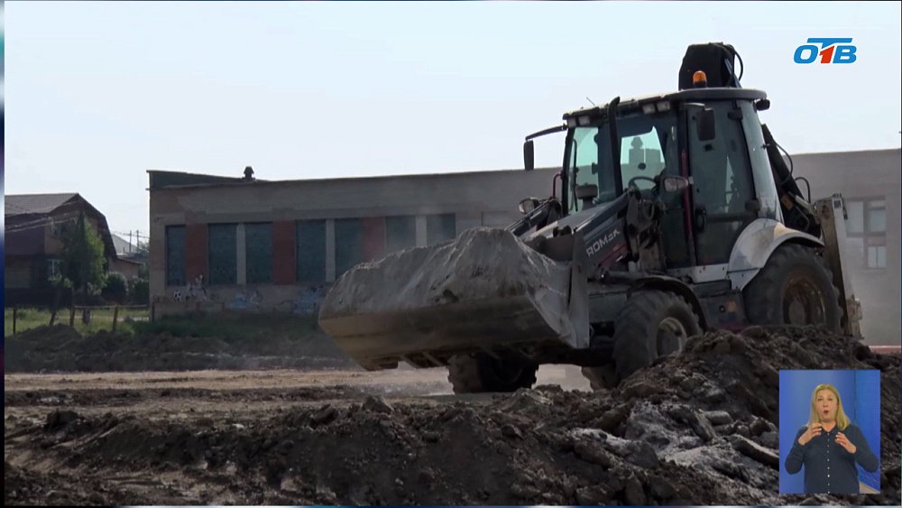 В Нязепетровске ремонтируют стадион