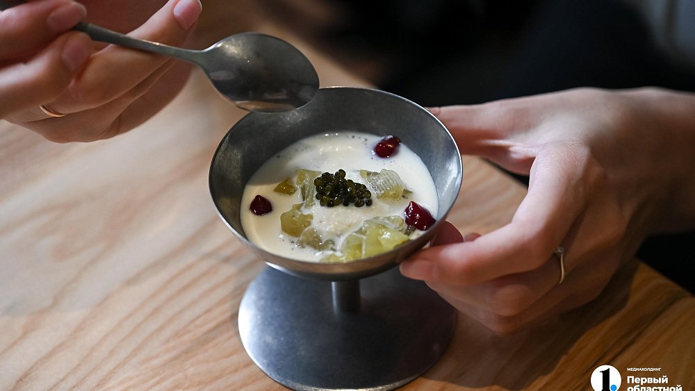 Ресторан в доме купца Рябинина в Челябинске представил мороженое с черной икрой