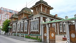 Ресторан в доме купца Рябинина в Челябинске представил мороженое с черной икрой