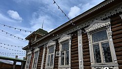 Ресторан в доме купца Рябинина в Челябинске представил мороженое с черной икрой