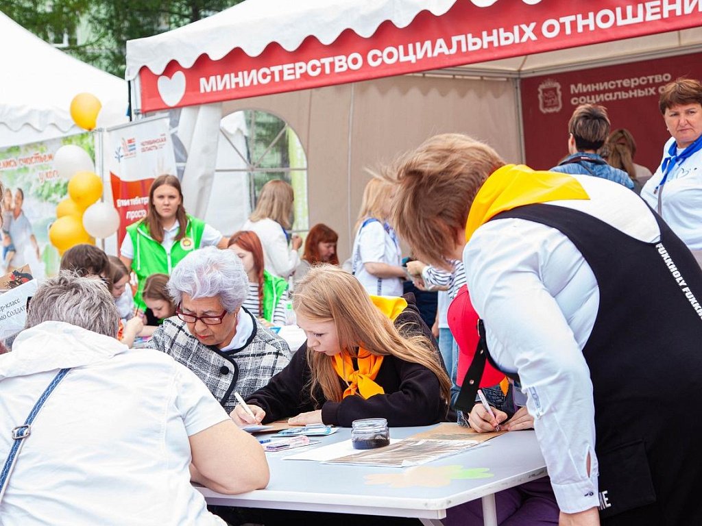 Фестиваль «Челябинская область — большая семья» приехал в Чебаркуль
