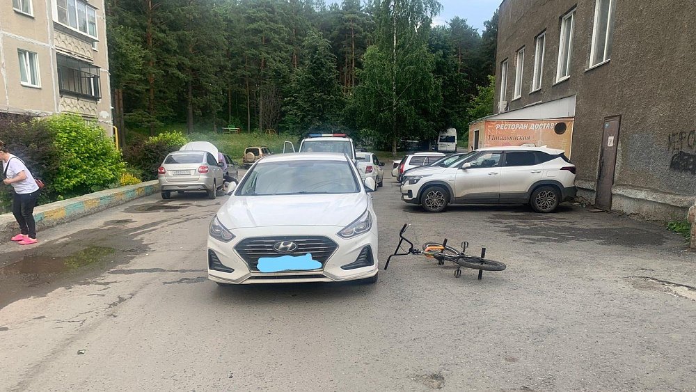 В Миассе в ДТП с иномаркой пострадала 11‑летняя девочка
