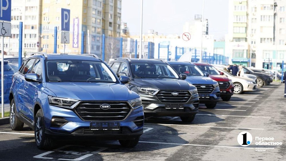 Развитию каршеринга в Челябинске мешает беспорядок с парковками — эксперт Георгий Матюшов