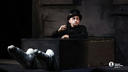 Трагичные судьбы маленьких людей показал челябинцам Екатеринбургский театр кукол